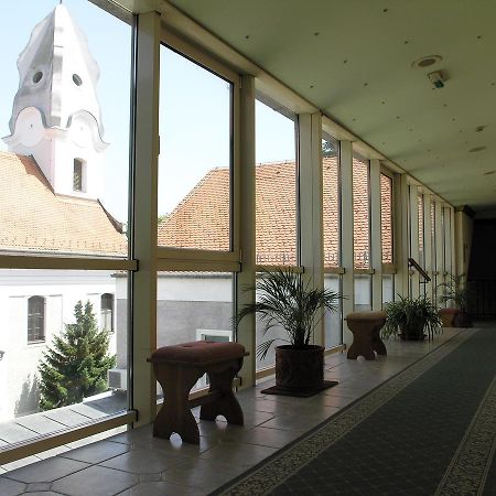 Hotel Kralj Tomislav Nova Gradiska Exterior photo